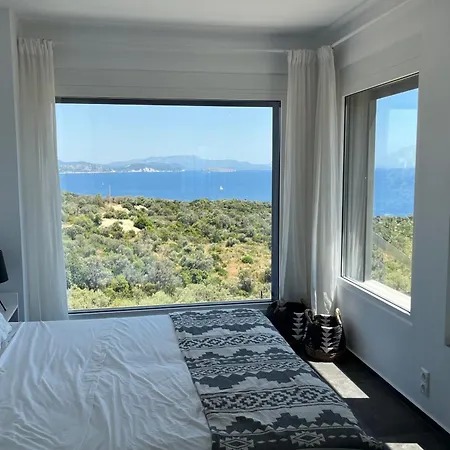 Луксозна вила Arkoudi - Enjoy Panoramic Ocean Views From A Serene Mountain Setting